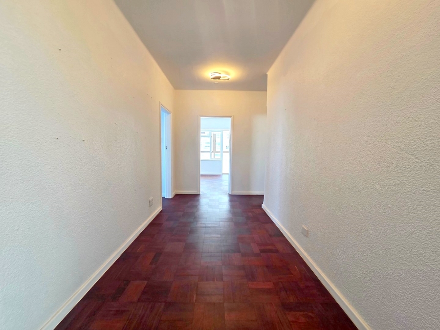 To Let 2 Bedroom Property for Rent in Sea Point Western Cape